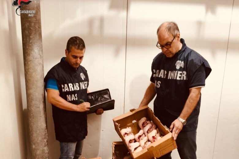 Palermo, i NAS scovano oltre 5 quintali di alimenti con carenze igienico-sanitarie: sospesa l’attività di una macelleria