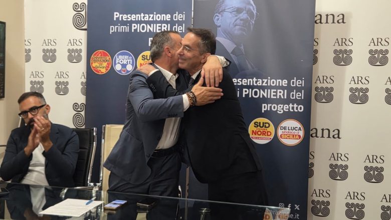 Il “nuovo corso” di Sud Chiama Nord, Cateno De Luca presenta la squadra dei “pionieri” e i progetti del “Governo di Liberazione”