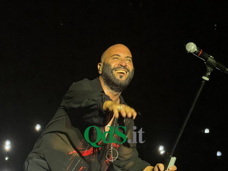FOTO | “Da Immenso” a “Parlami d’amore”: la poesia dei Negramaro incanta Catania