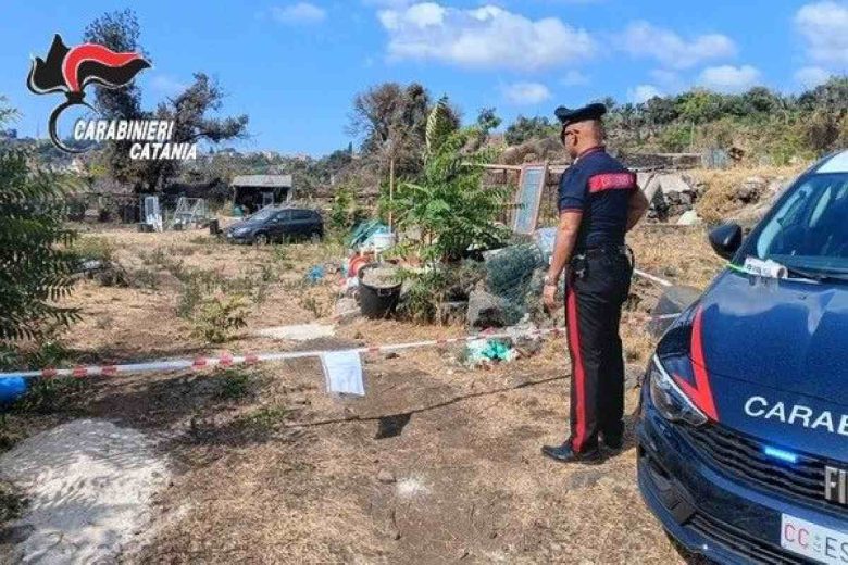 Scoperta discarica abusiva a Valverde dopo incendio, una denuncia