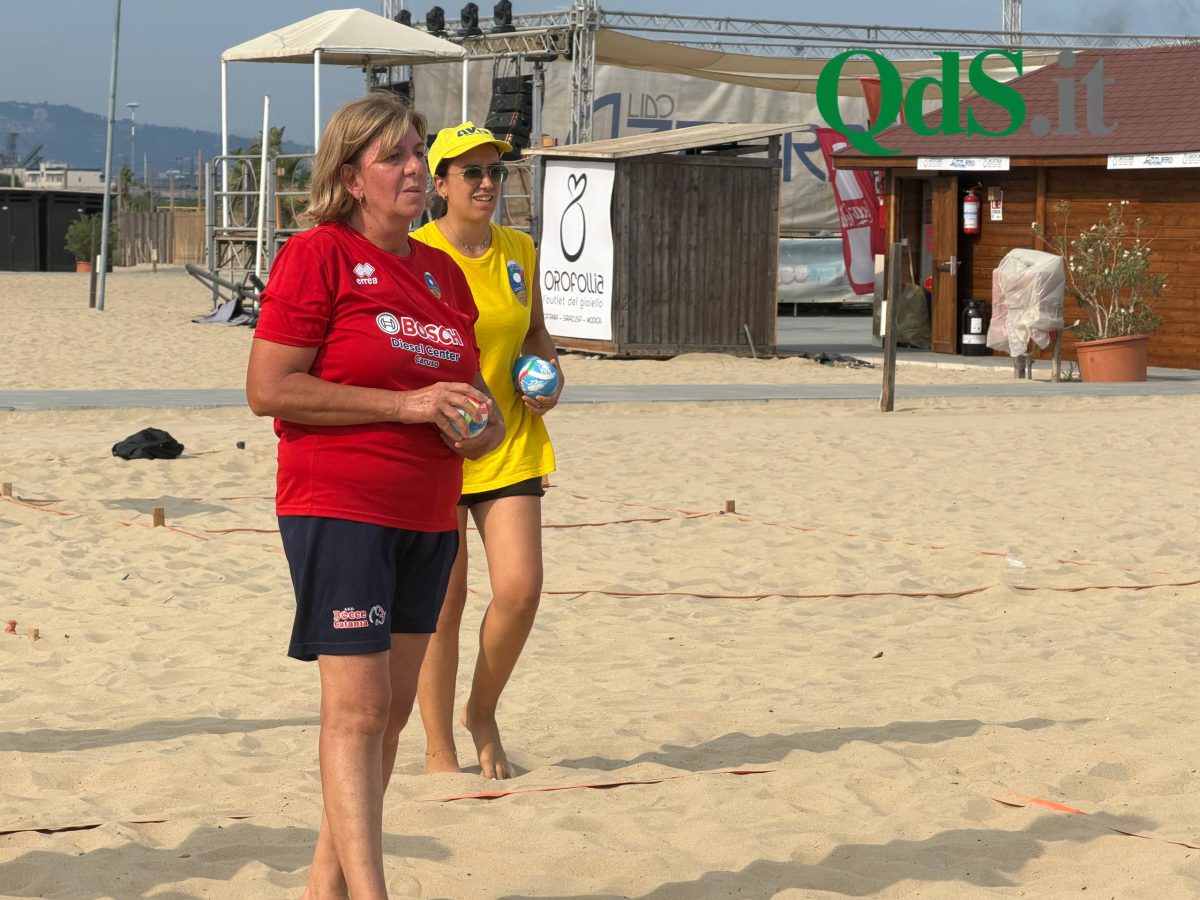 FOTO | Beach Bocce, altro che sport “per vecchi”: Catania campione di Sicilia in un clima di divertimento, amicizia ed inclusione FOTO | Beach Bocce, altro che sport “per vecchi”: Catania campione di Sicilia in un clima di divertimento, amicizia ed inclusione