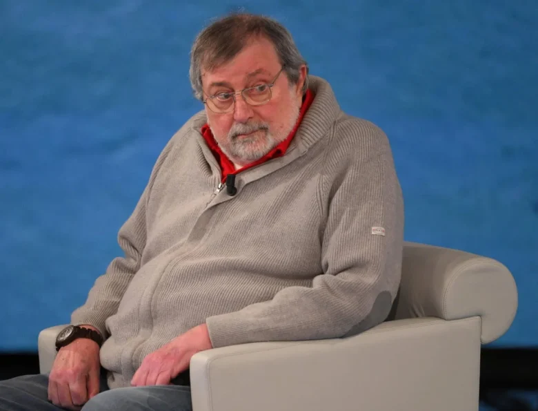 Lutto nella cultura, è morto il cantautore Francesco Guccini