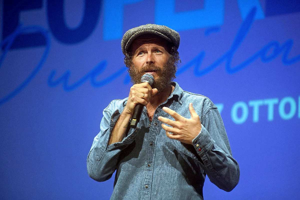 Il concerto di Jovanotti a Palermo, rivoluzione al traffico per due giorni e treni straordinari