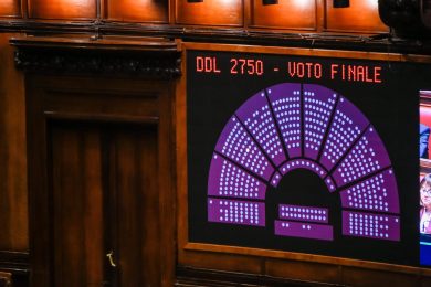 Verso la manovra 2027, meno tasse sulla tredicesima e bonus mamme: le misure al vaglio del Governo