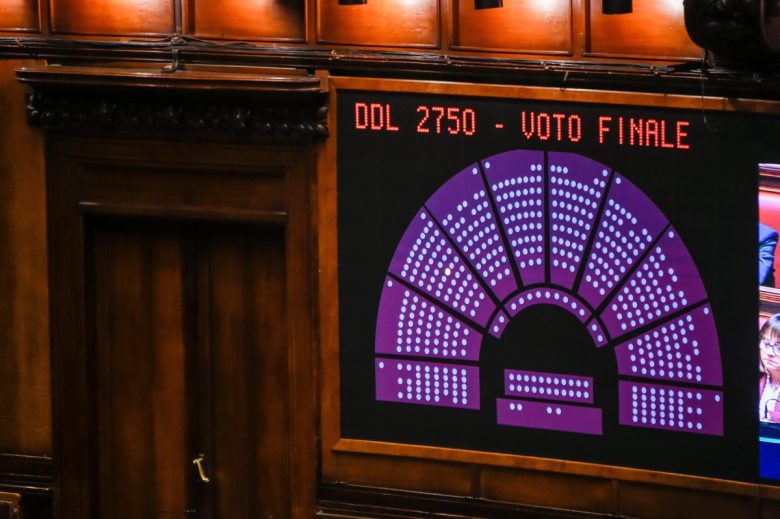 Verso la manovra 2027, meno tasse sulla tredicesima e bonus mamme: le misure al vaglio del Governo