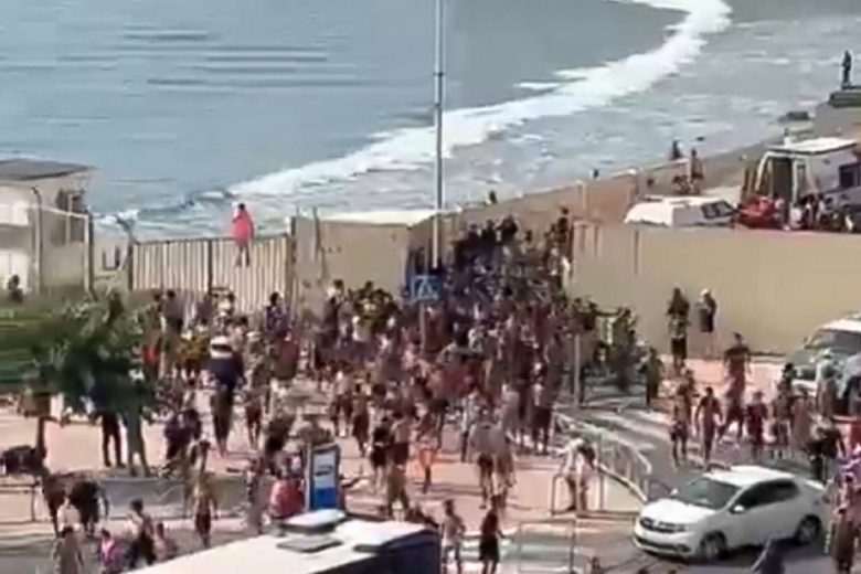 Ceuta, 25 incriminati per traffico di migranti. La Spagna attacca l’Italia: “Eccessivo sospendere Schengen”