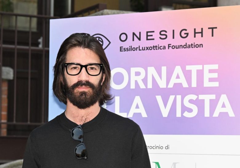 EssilorLuxottica, Leonardo Maria Del Vecchio si dimette: “Gestione dell’azienda distante da quella di mio padre”