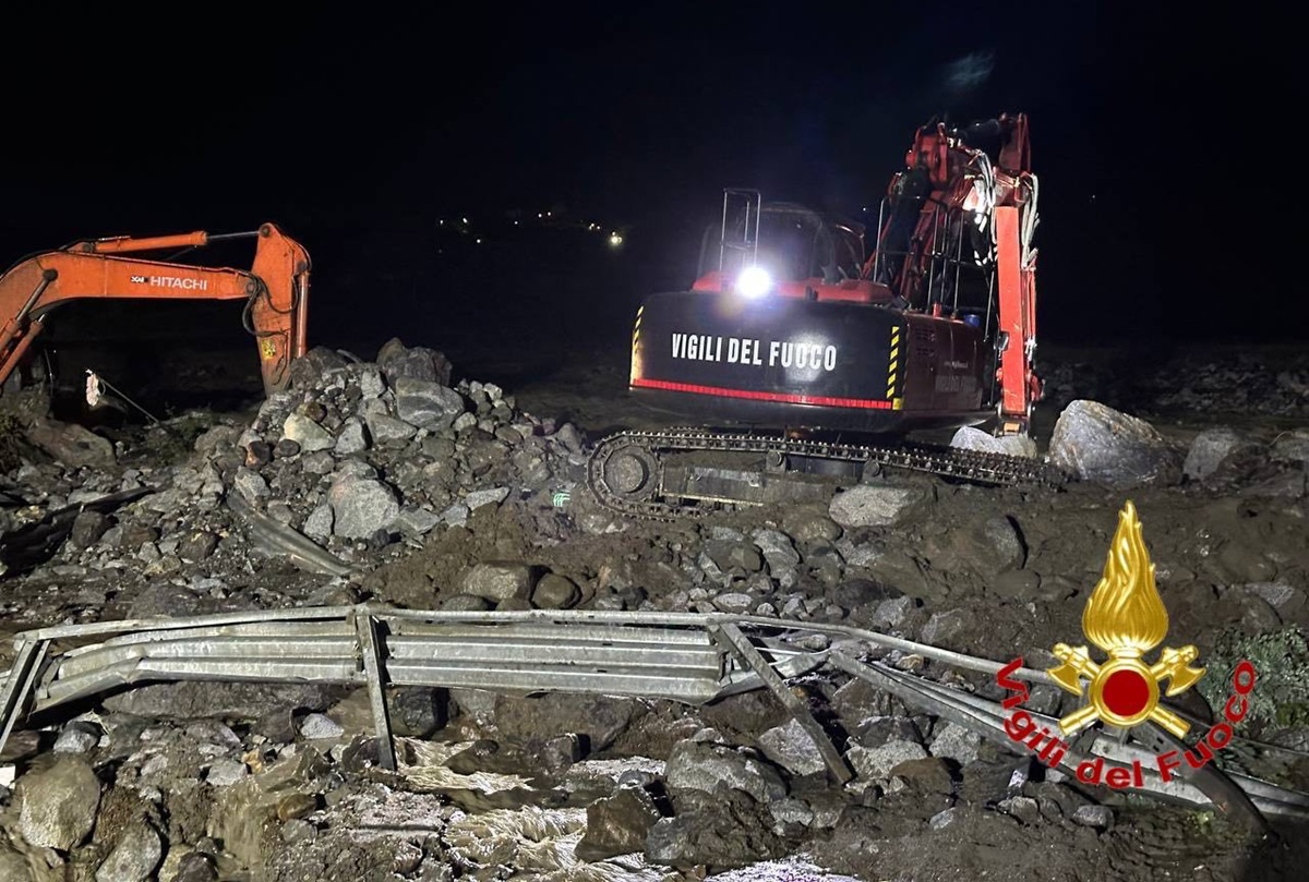 VIDEO | Centro-nord nel mirino del maltempo, frane e allagamenti: le immagini dei danni VIDEO | Centro-nord nel mirino del maltempo, frane e allagamenti: le immagini dei danni