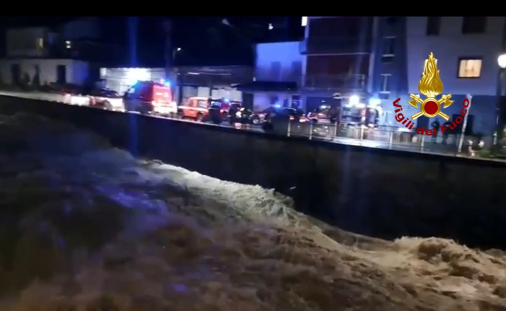 VIDEO | Centro-nord nel mirino del maltempo, frane e allagamenti: le immagini dei danni VIDEO | Centro-nord nel mirino del maltempo, frane e allagamenti: le immagini dei danni