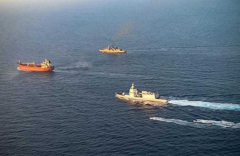 Pantelleria, nave della Marina abborda petroliera della “flotta ombra” russa