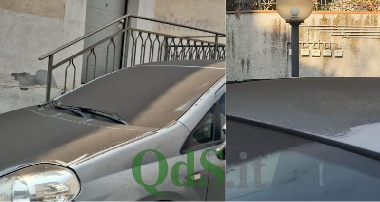 Da Pedara a Belpasso, strade invase dalla cenere dell’Etna: i Comuni agiscono contro i disagi, la situazione