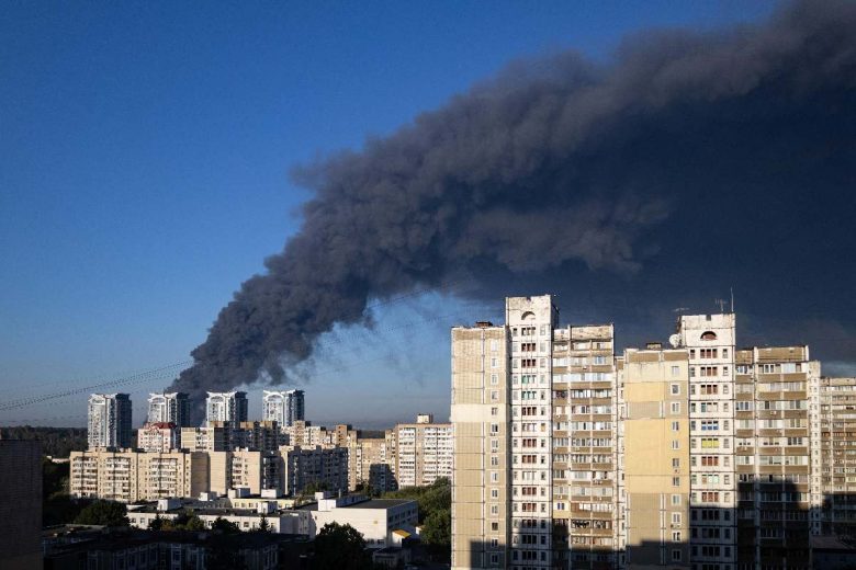 Ucraina, raid russo su magazzino a Kiev fa strage: almeno 27 morti