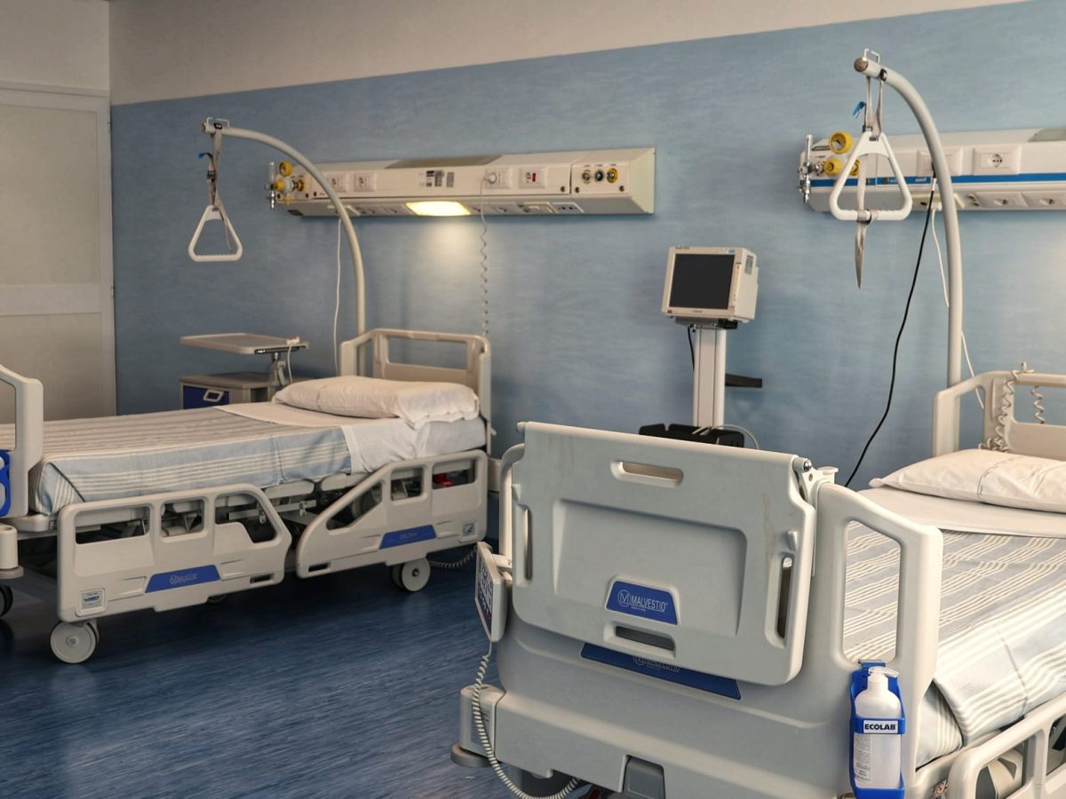 Posti letto ospedalieri, Italia sotto la media Ue. Il dato è fermo a 311 ogni centomila residenti