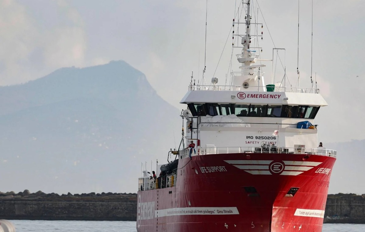 Ancora vite spezzate nel Mediterraneo, 7 morti su un barcone: soccorse 50 persone