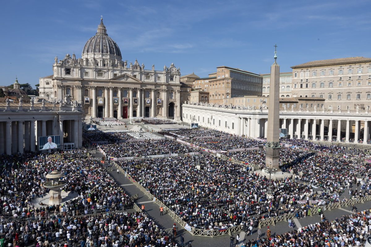 Il Papa è “dittatore” di uno Stato sovrano Il Papa è “dittatore” di uno Stato sovrano