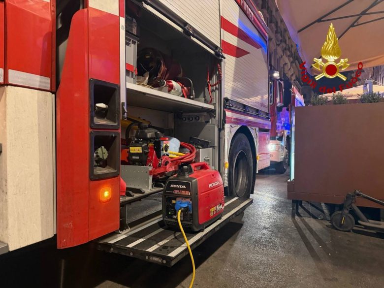 Paura a Palermo, bombola prende fuoco: ferita una donna