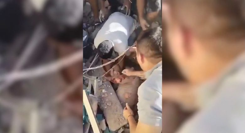 VIDEO – Terremoto di ML 7.4 in Colombia: estratti vivi un neonato e sua madre