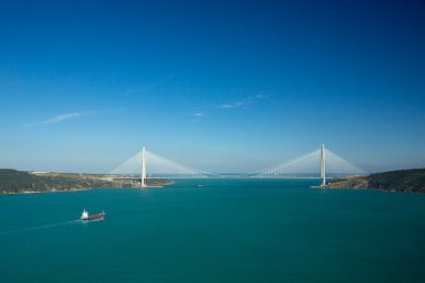 In Turchia i ponti sospesi dei record. E adesso sul Bosforo arrivano i binari