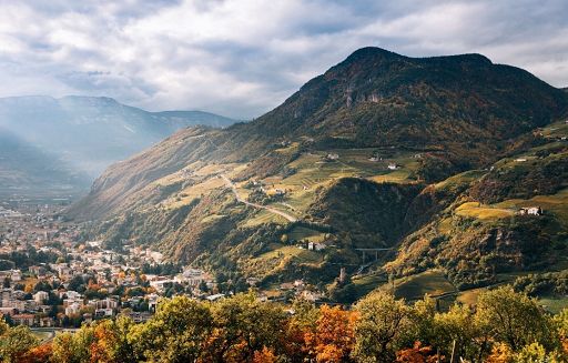A Bolzano un autunno tra cultura, sentieri e riti contadini