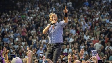 Il Boss fa un regalo ai fan, performance di 7 brani live su youtube