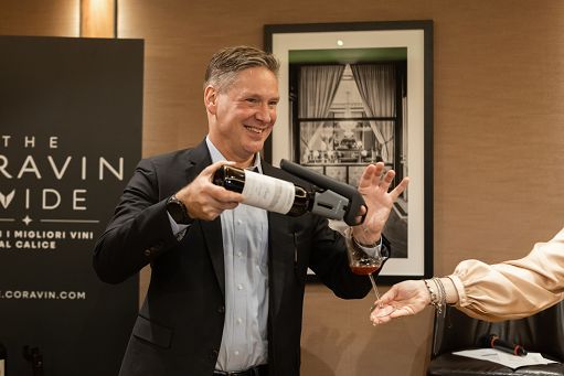 Coravin porta anche a Roma “The Coravin Guide” per nuova tappa in Italia Coravin porta anche a Roma “The Coravin Guide” per nuova tappa in Italia