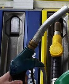 Carburanti, verso Cdm alle 17 per proroga taglio accise