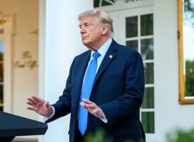 IA, Trump: allarmismo è una truffa anche peggiore di quella sul clima