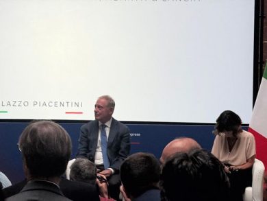 Auto, Urso: decidere subito revisione norme Ue, non c’è più tempo