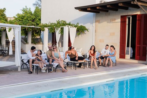 Airbnb, in viaggio senza connessione: “Sollievo e life skill”