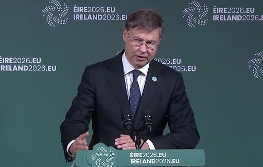 Bollo, Dombrovskis cauto sull’uso di ‘avanzi’ Pnrr: “Possibili margini” Bollo, Dombrovskis cauto sull’uso di ‘avanzi’ Pnrr: “Possibili margini”