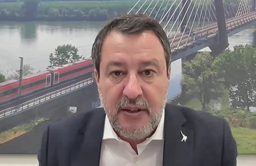 Conti pubblici, Salvini: surreale vincolo investimenti Italia a questo 0,1