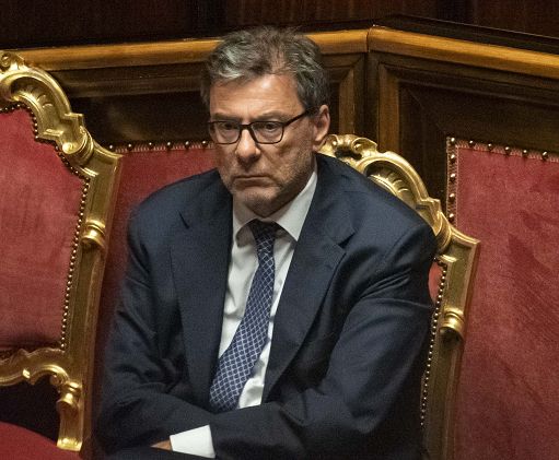 Conti pubblici, doccia fredda dall’Istat. Meno margini per la manovra