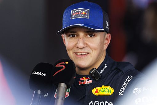 Formula1, Red Bull conferma Hadjar con Verstappen Formula1, Red Bull conferma Hadjar con Verstappen