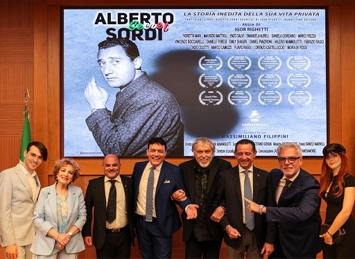 Il lato privato di Alberto Sordi nel docufilm ora su Prime Video