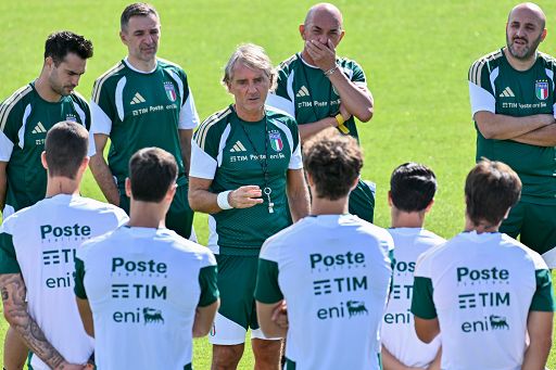 Calcio, Mancini: “Ferita Mondiale si sente, ma guardiamo avanti”