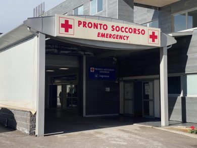 Aggressioni negli ospedali, allarme a Catania: “Al pronto soccorso non vuole più lavorare nessuno”