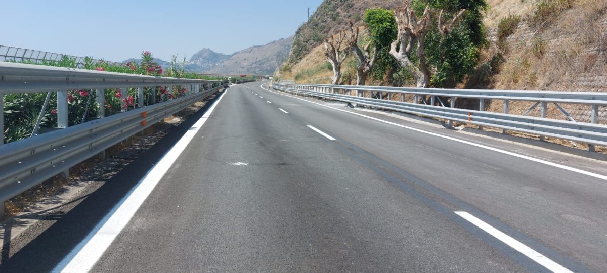 Messina-Catania e Messina-Palermo, neanche i 90 km/h bastano: allarme sui guard rail