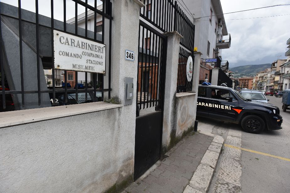 Violenze e abusi sul nipotino di meno di dieci anni: arrestato 40enne nel Palermitano