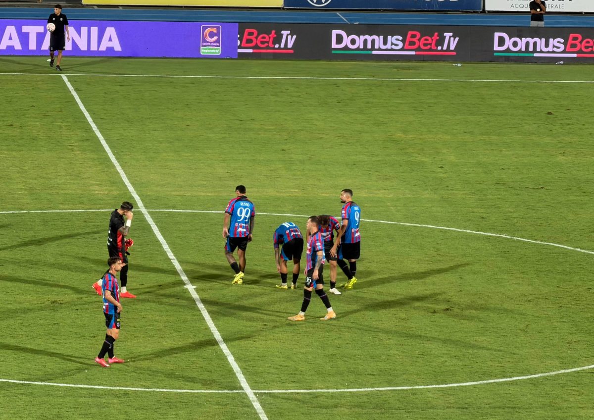 Catania in crisi nera: rossazzurri umiliati e fuori dalla Coppa Italia Serie C. Passa il Savoia 0-3 al “Massimino”, le pagelle