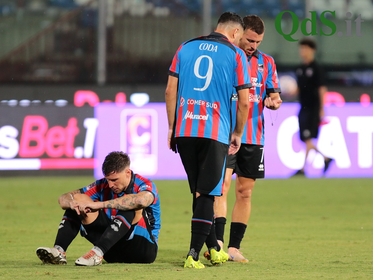 FOTO | Il Catania crolla ancora: la Scafatese passa 1-2 al “Massimino”, gli scatti della gara del vecchio “Cibali” FOTO | Il Catania crolla ancora: la Scafatese passa 1-2 al “Massimino”, gli scatti della gara del vecchio “Cibali”