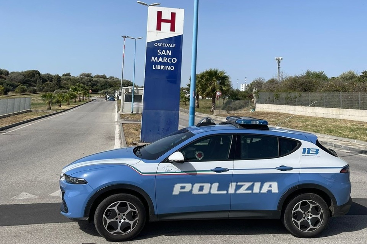 L’impatto sulla Tangenziale di Catania, l’auto sporca di sangue e la fuga: identificata coppia coinvolta nell’incidente