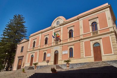 Rifiuti, entro febbraio la nuova gara ad Aci Catena