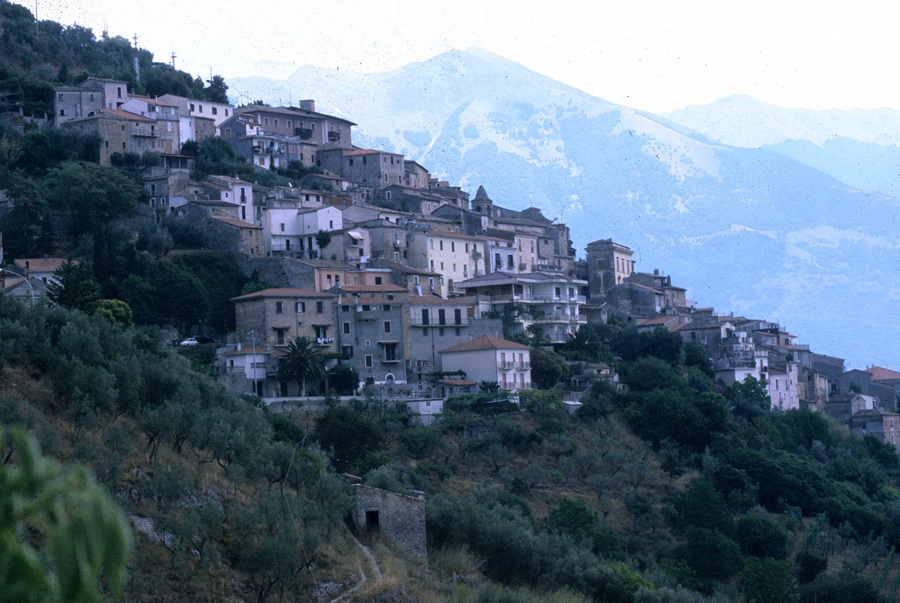 Comuni montani, una riforma che lascia l’amaro in bocca. Sindaci in ansia tra poche risorse e pericolo spopolamento