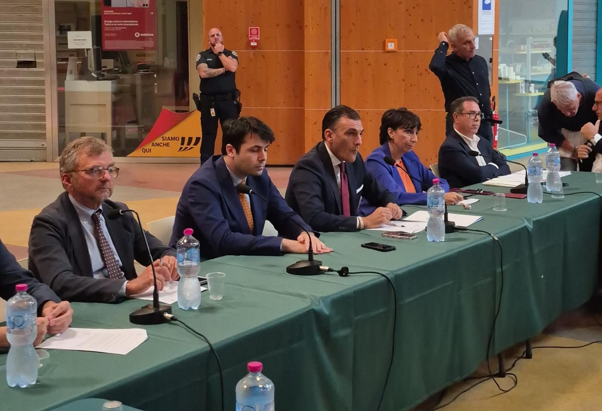 Verso la riapertura del Conca d’Oro, i sindacati: “Le aziende non fanno incassi, i lavoratori ne pagheranno le conseguenze” Verso la riapertura del Conca d’Oro, i sindacati: “Le aziende non fanno incassi, i lavoratori ne pagheranno le conseguenze”