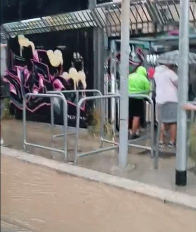 VIDEO | Forte temporale a Palermo e strade allagate, disagi al Barbera
