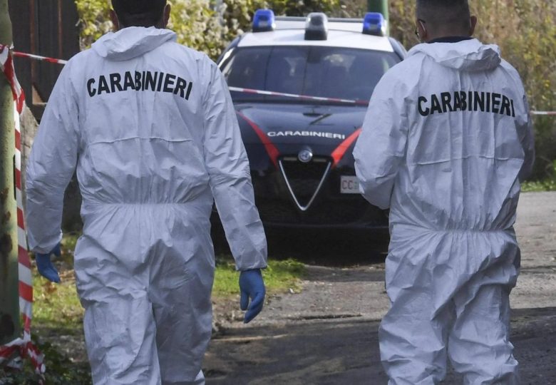 Tragedia in casa: papà, mamma e figlio trovati morti, ipotesi omicidio-suicidio
