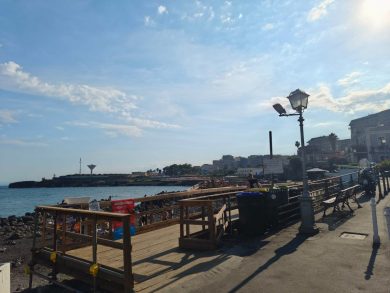 Catania, giovane di 21 anni scompare in mare mentre nuota: ritrovato dopo quattro ore