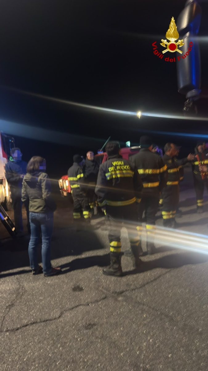 Giovane disperso a Piano Provenzana, soccorso dei vigili del fuoco sull’Etna in tarda serata