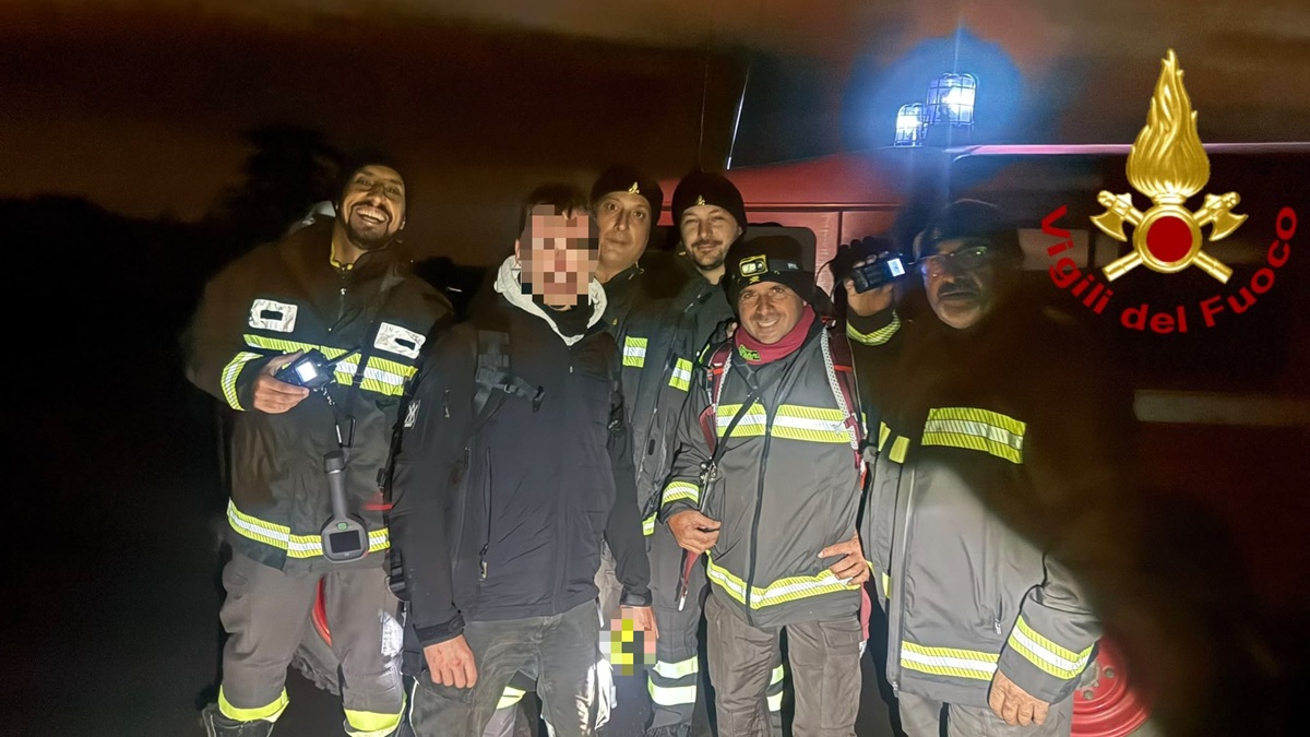 Giovane disperso a Piano Provenzana, soccorso dei vigili del fuoco sull’Etna in tarda serata