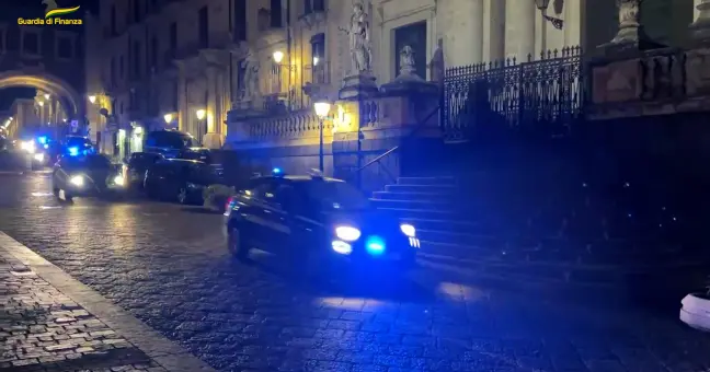 Mafia, estorsione, droga e riciclaggio: operazione tra Catania e Siracusa: 25 misure cautelari
